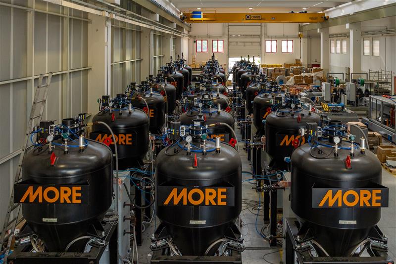 Carbon and lime pneumatic injection systems under testing